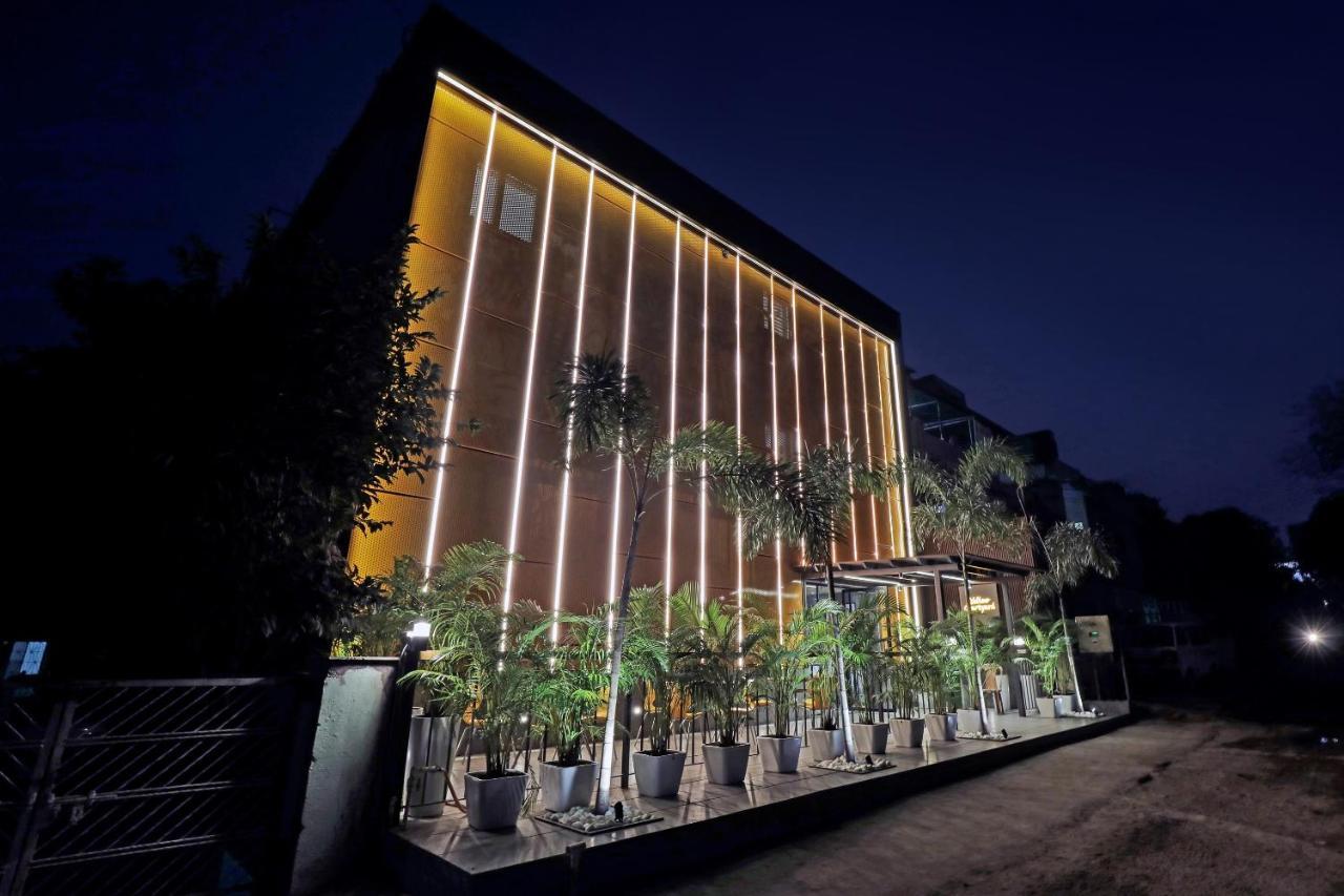 Fabhotel Oasis Yellow Courtyard Bhopal Buitenkant foto
