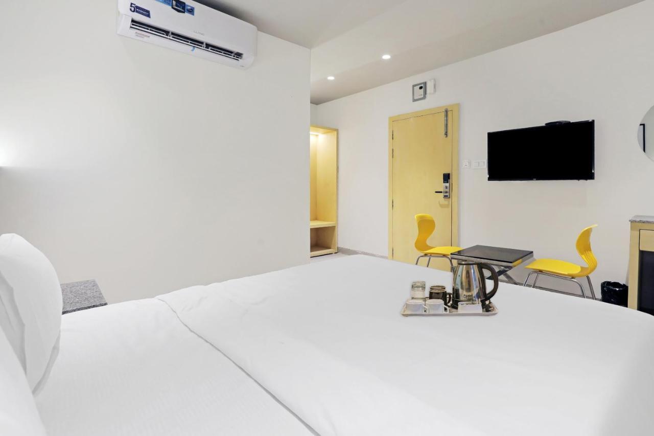Fabhotel Oasis Yellow Courtyard Bhopal Buitenkant foto